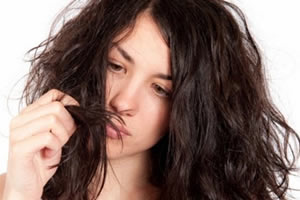 治疗脱发的好方法，到底是该吃防脱药还是毛发种植呢？