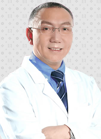 重庆玛恩医院植发中心毛发移植医生范卫新